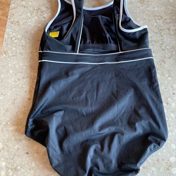 Land’s End shelf bra high neck one piece swimsuit black white piping trim 10 - Picture 4 of 6